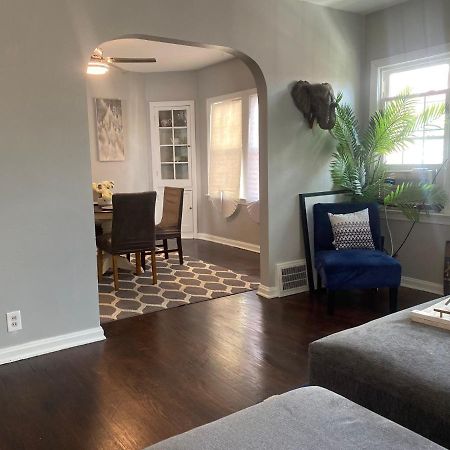 Cozy, Upstairs Apartment Pets Welcome With Fee Family Friendly Close To Everything 클리블랜드 외부 사진